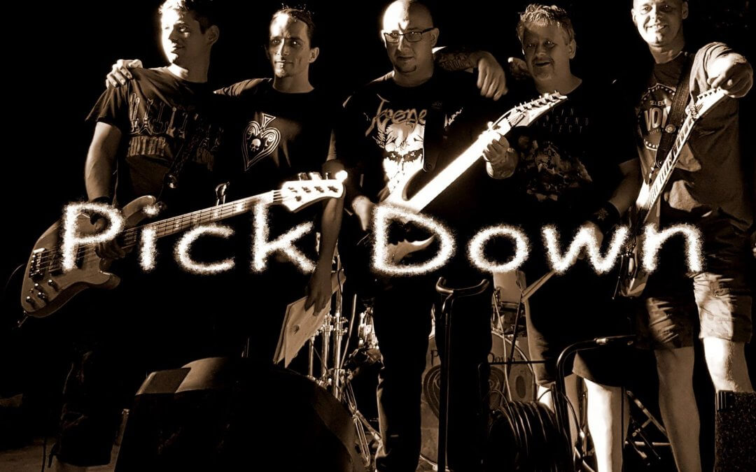 Friday night out – Locals on stage