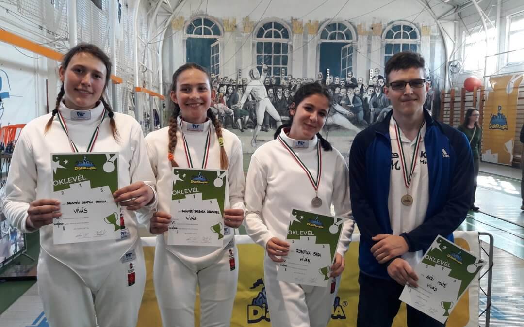 Kardvívó diákjaink kvalifikálták magunkat a Diákolimpia Országos Döntőjére